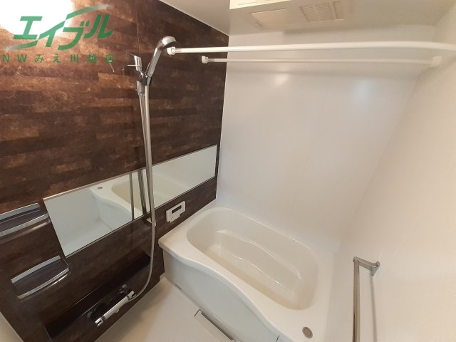 バス・シャワールーム　※同タイプ別部屋写真