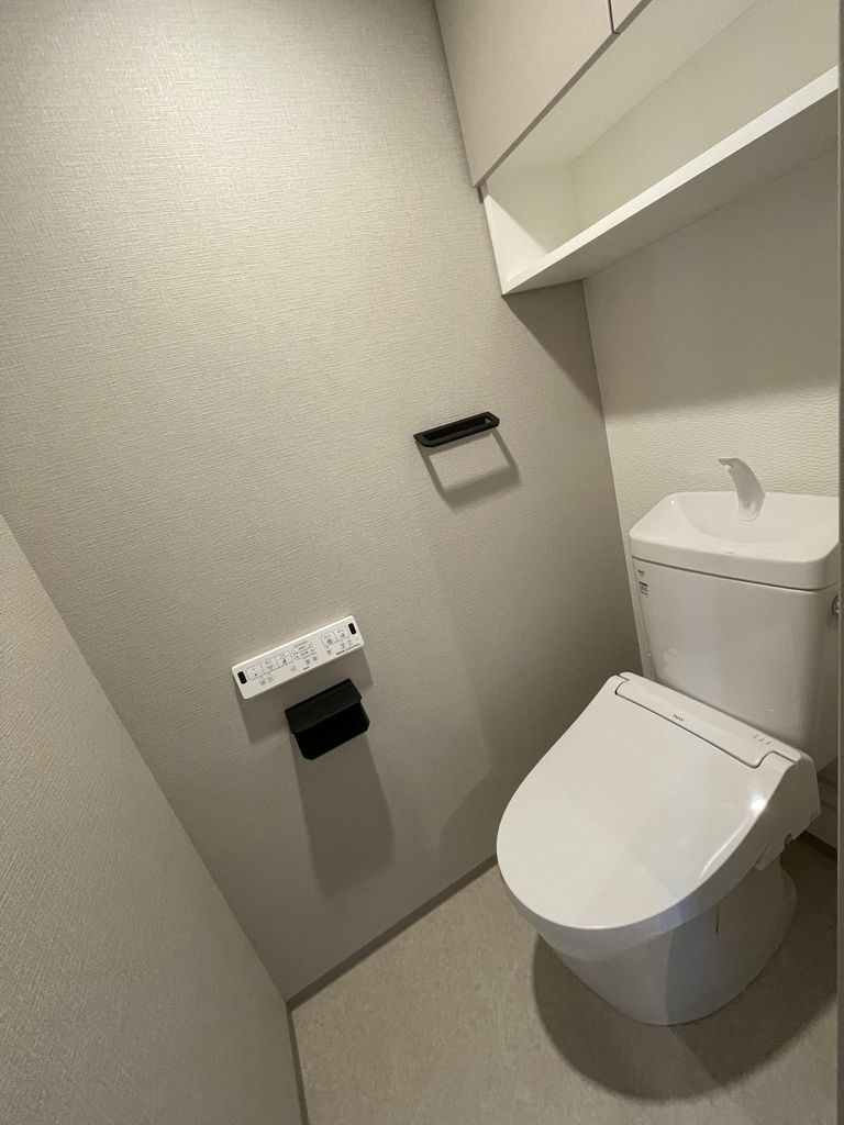 トイレ　トイレ