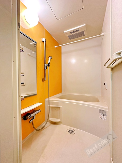 バス・シャワールーム　追い焚き付で寒い日も温まります♪