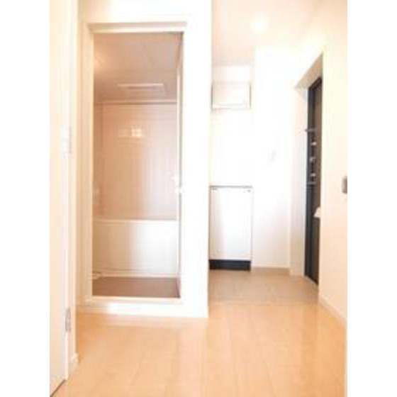 玄関　※参考写真