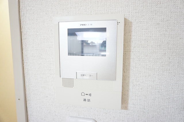 セキュリティ　★急な来客にも安心のＴＶモニタ付ドアホン★（同タイプ参考写真
