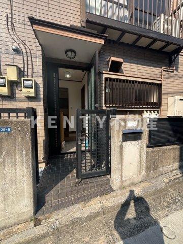 エントランス　ゆとりのあるエントランスです