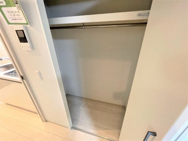 収納　同じタイプの２０１号室の写真です。