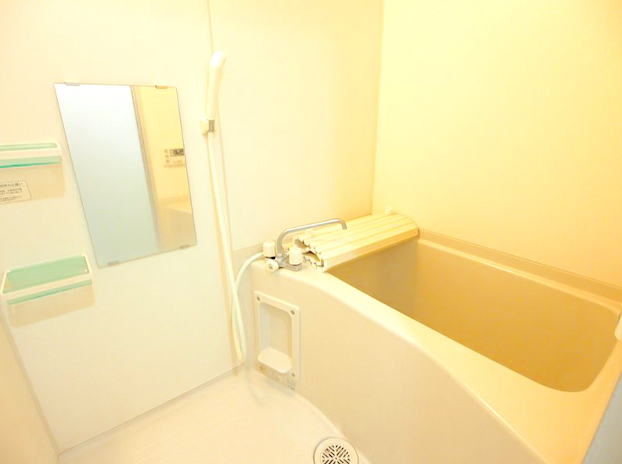 バス・シャワールーム　浴室