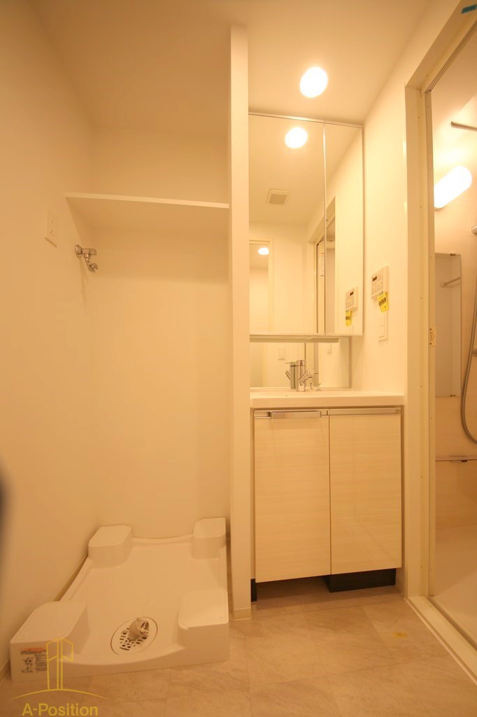 洗面設備　ソルレヴェンテ北堀江Q