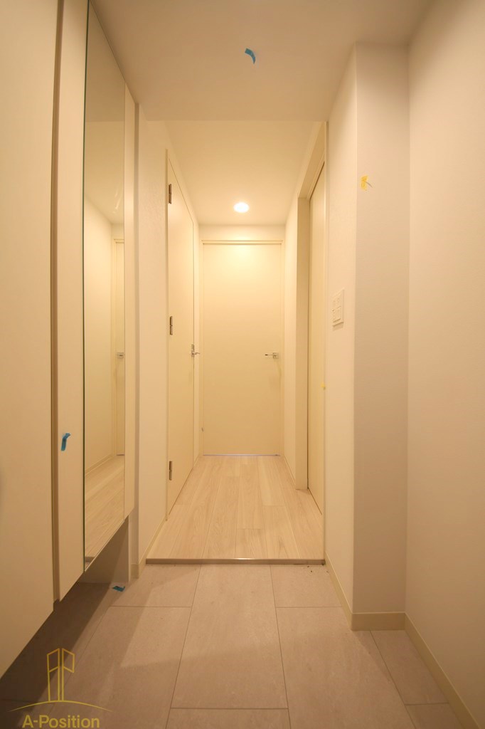 玄関　ソルレヴェンテ北堀江Q