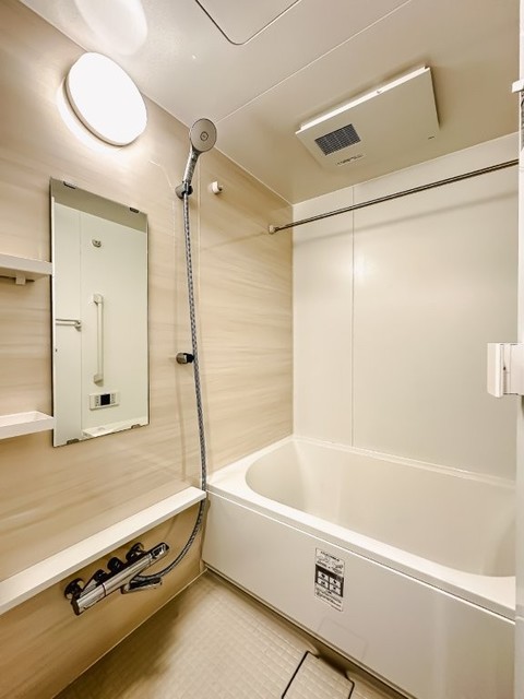 バス・シャワールーム　※写真は同タイプ住戸です。