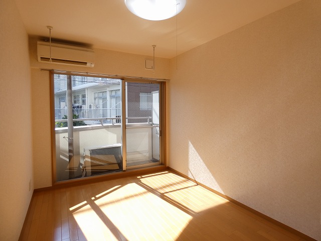 居室・リビング　居室※別部屋参考写真