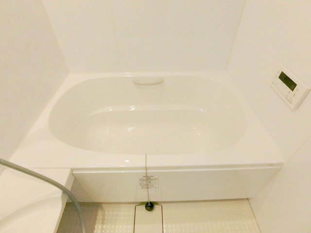 バス・シャワールーム　★浴室乾燥機・追焚機能★