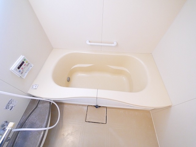 駐車場　駐車場に車を止められます