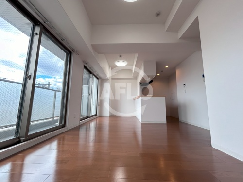 居室・リビング　ZioVIII清水丘　リビング