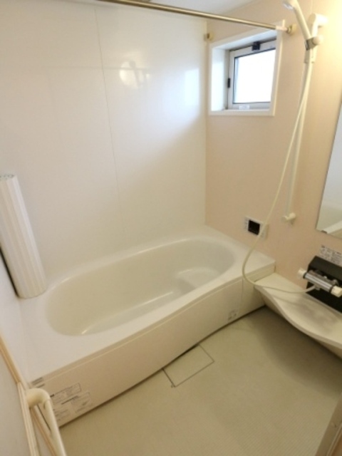 バス・シャワールーム　バスルーム