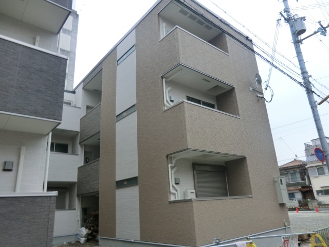 建物外観　安心のオートロック付き♪