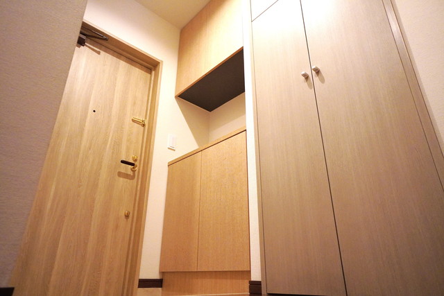 玄関　※写真は同タイプ住戸です。