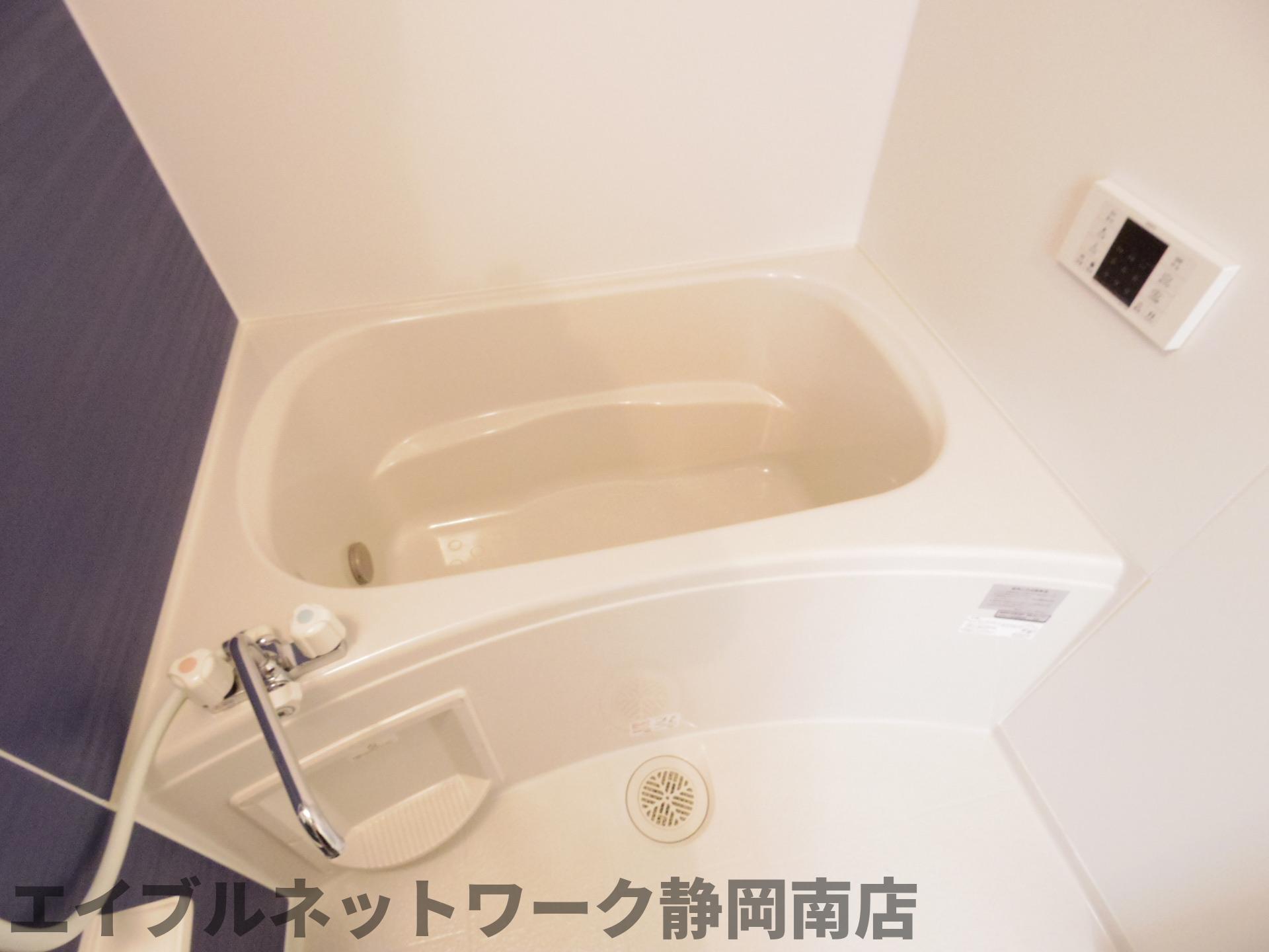 バス・シャワールーム　お風呂です