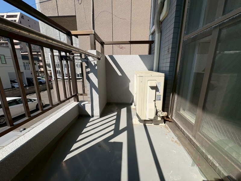 バルコニー　バルコニーです。洗濯物を干したり一息ついたりできますね！