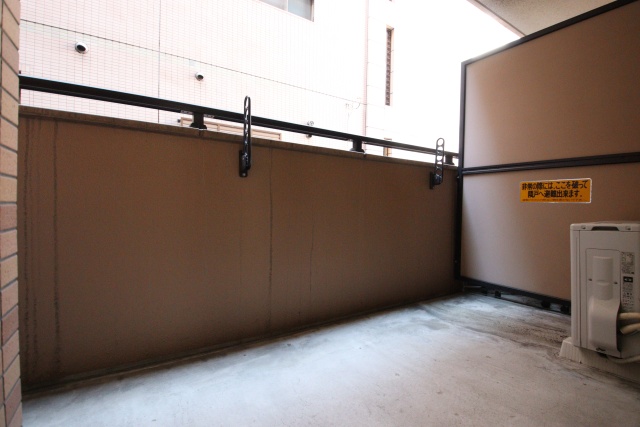 バルコニー　※別室の参考写真の為、現況優先です。