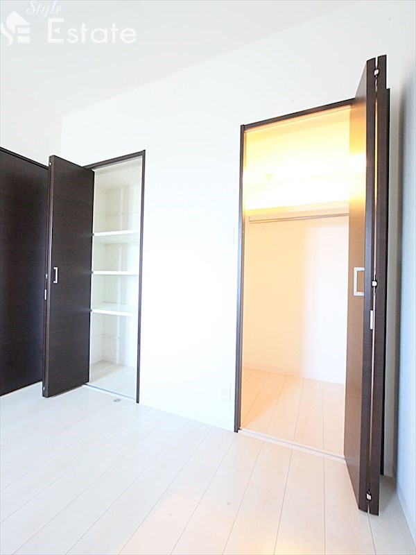 収納　クローゼット