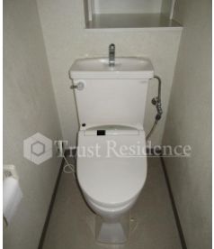 トイレ　コンパクトで使いやすいトイレです