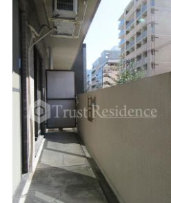 バルコニー　お洗濯にも便利なバルコニー付き