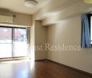 居室・リビング　ゆったりとした居間です