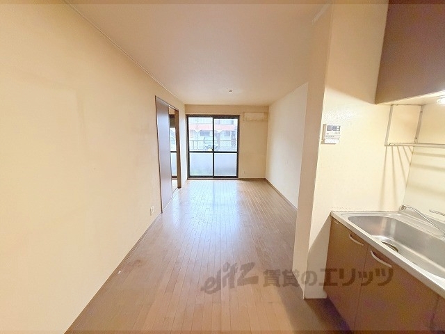 居室・リビング　清掃前