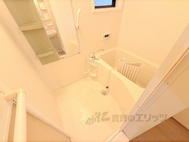 バス・シャワールーム　清掃前