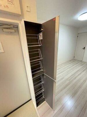 玄関　シューズボックス