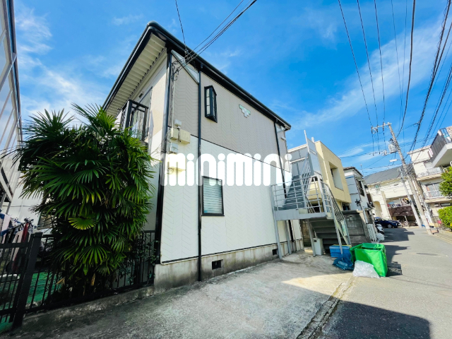 建物外観　閑静な住宅街