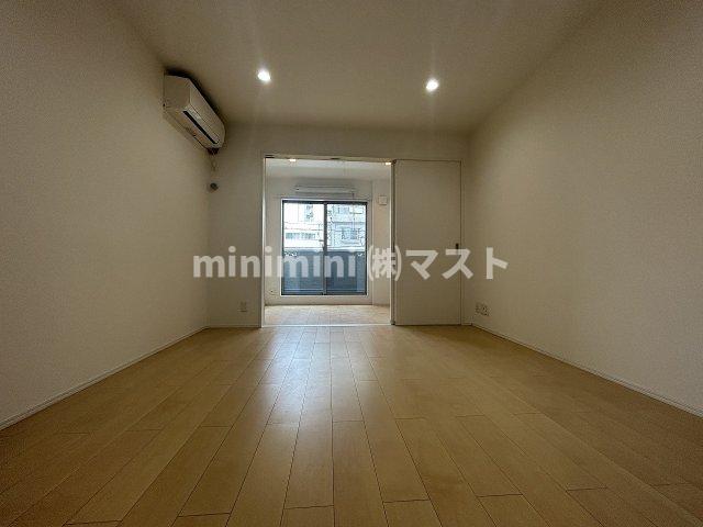 居室・リビング　※別号室参考写真