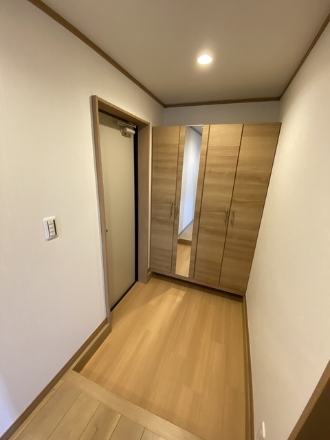 玄関　広々とした玄関スペース。