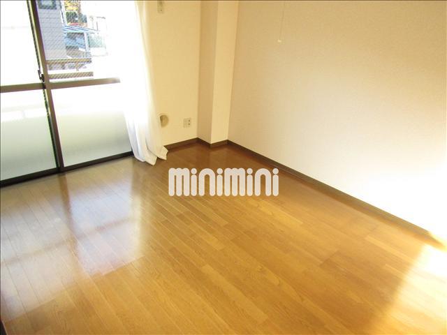 居室・リビング　きれいなお部屋です