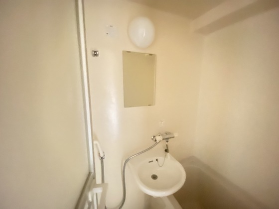 洗面設備　※別部屋の写真です
