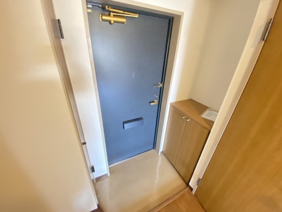 玄関　※別部屋の写真です