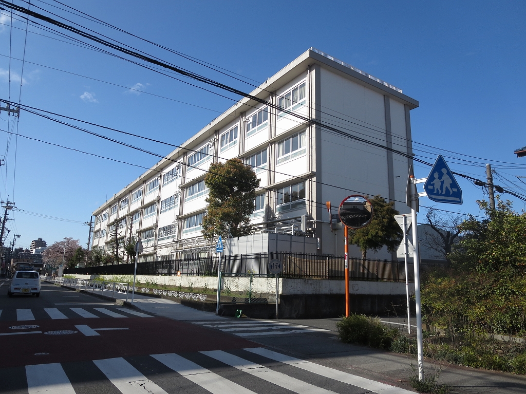 小学校　川崎市立宿河原小学校（小学校）まで561m