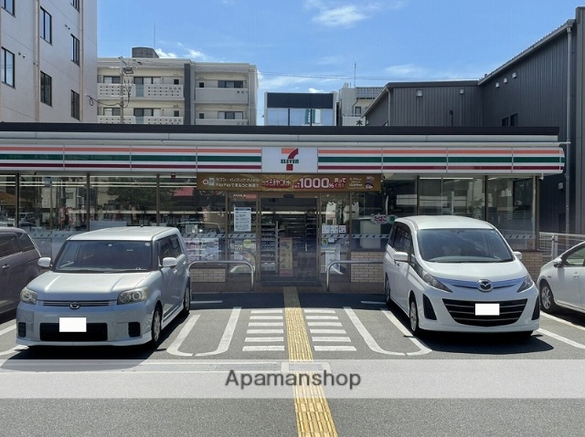 コンビニ　セブンイレブン（コンビニ）まで481m