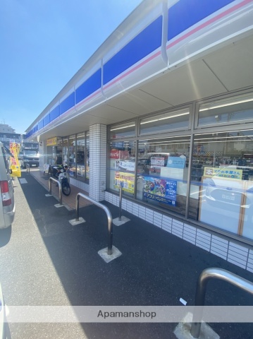 コンビニ　ローソン草加谷塚仲町店（コンビニ）まで872m