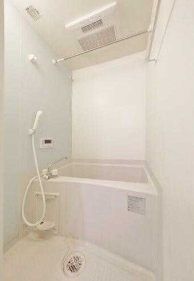 バス・シャワールーム　※同建物別部屋参考写真