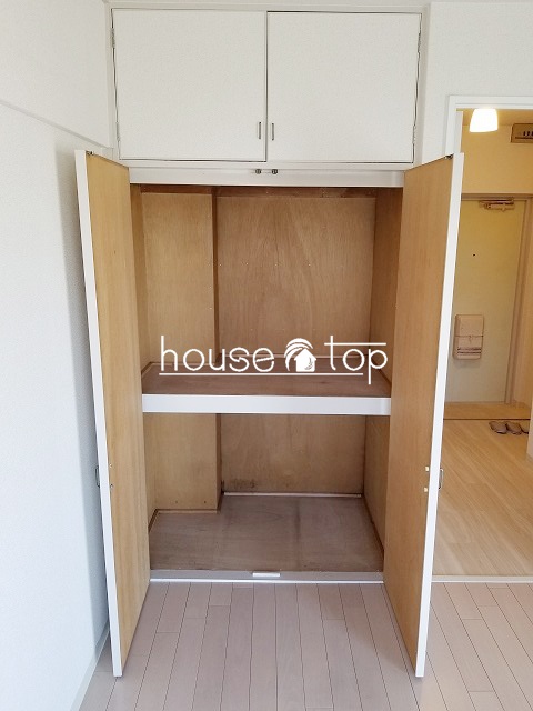 収納　クローゼット完備