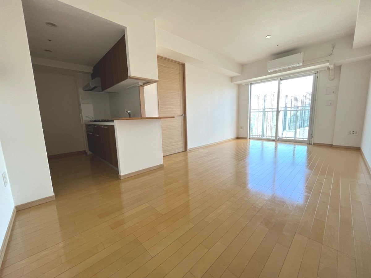 居室・リビング　※別部屋の参考写真です。