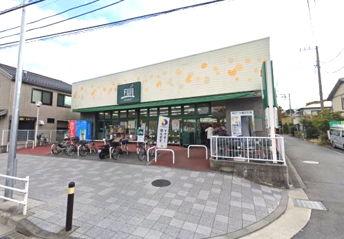 スーパー　SUPER MARKET FUJI(スーパーマーケットフジ)（スーパー）まで648m