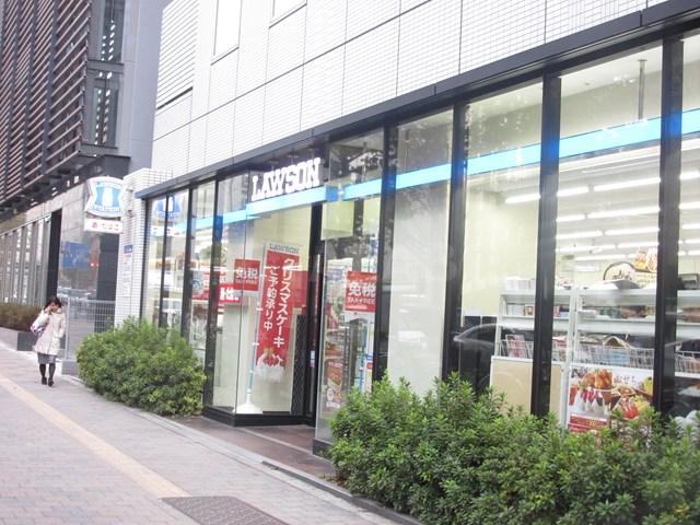 コンビニ　ローソン 都営東新宿駅前店（コンビニ）まで175m