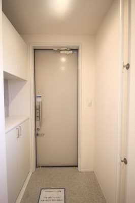 玄関　シューズボックスが付いた玄関