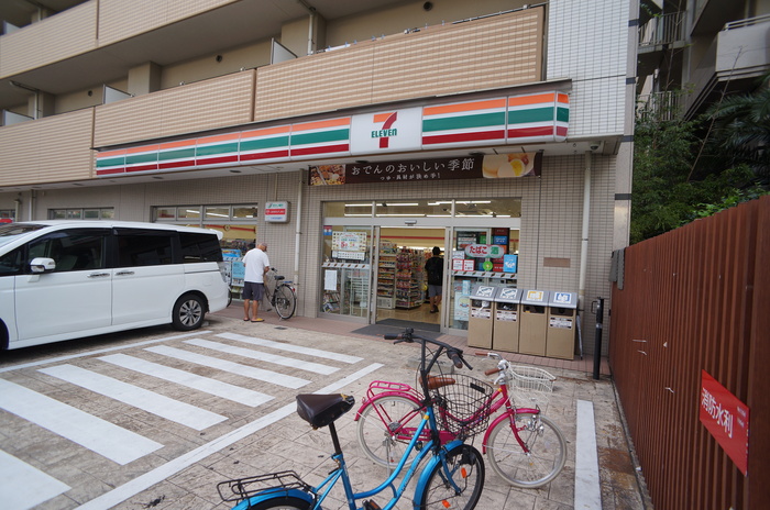 コンビニ　セブンイレブン（建物1階）（コンビニ）まで5m