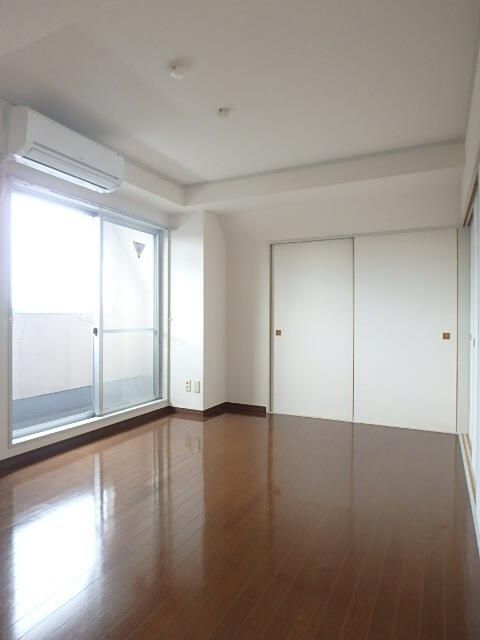 居室・リビング　別部屋参考写真です