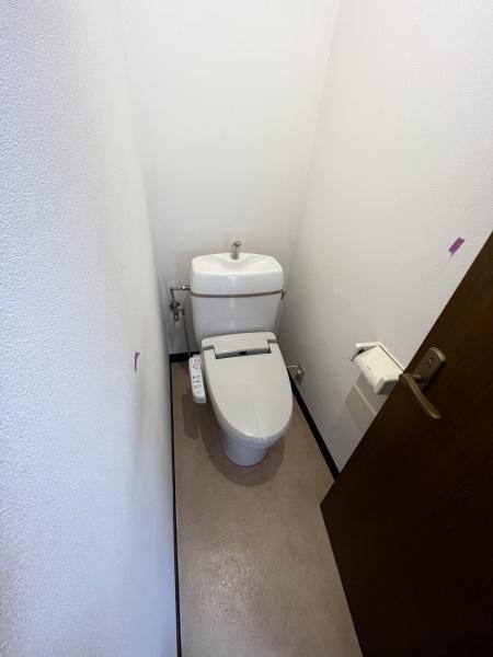 トイレ　清潔感あるトイレです。