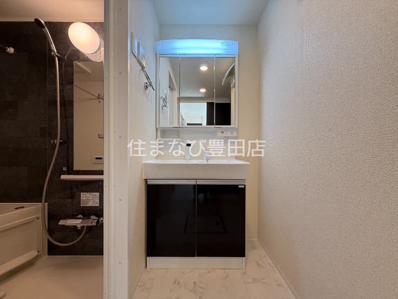 洗面設備　同型完成モデル
