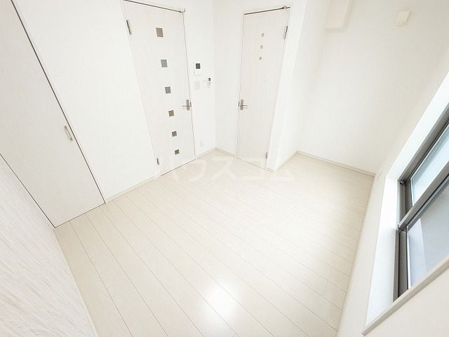 スーペリアージュ東大井の居間写真