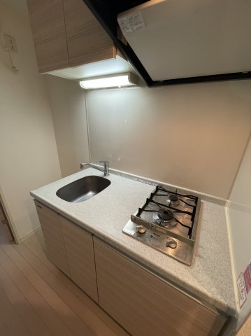 キッチン　別部屋の写真になります。