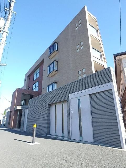 建物外観　★駅まで平坦！買い物便利な立地★